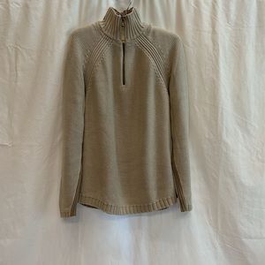 Guess Sweater size L